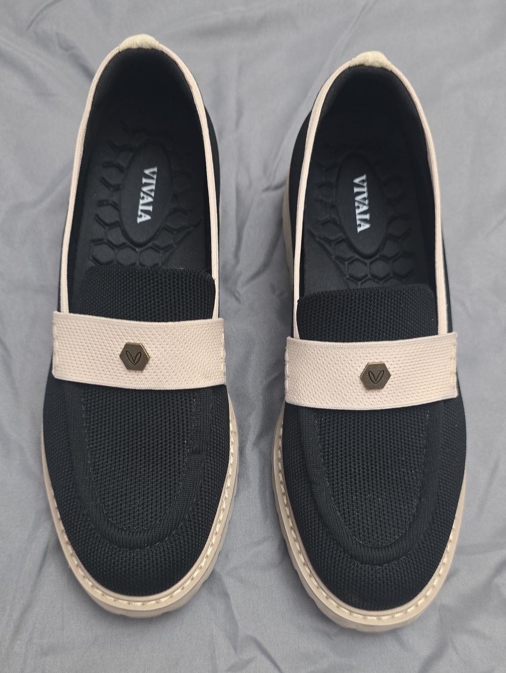 VIVAIA Women's Black and Cream Knit Slip-On Loafers